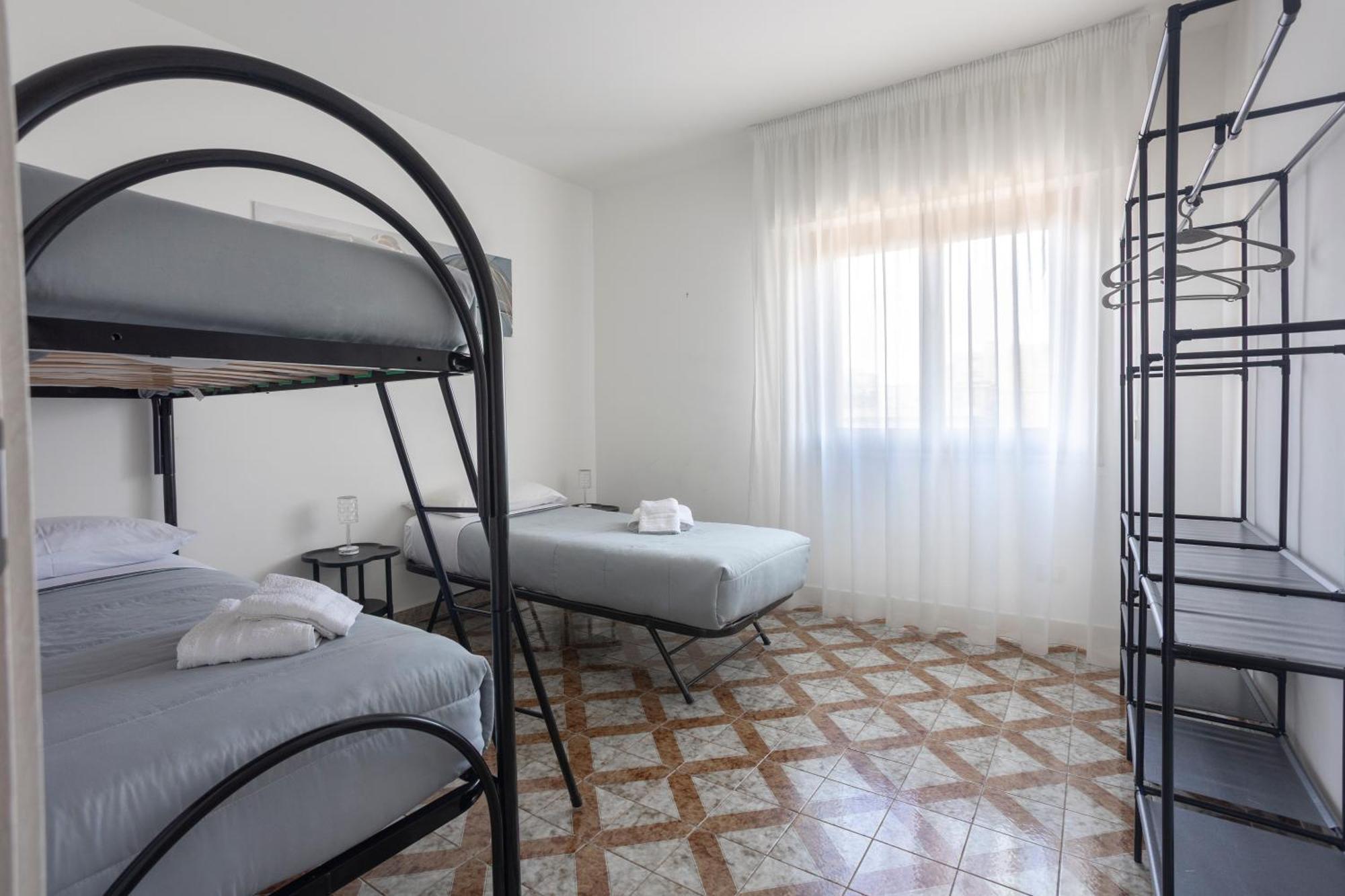 Cama Casa Vacanze - Qui Vivi La Vera Storia Normanna パレルモ エクステリア 写真